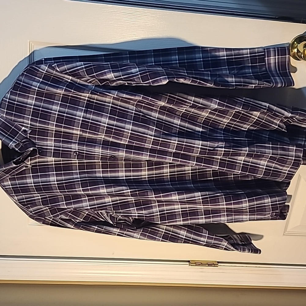 Purple plaid Daniel Cremieux no iron button down shirt
